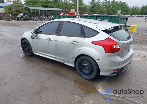 2013 Ford Focus St z USA, uszkodzony, nr VIN 1FADP3L9XDL127468